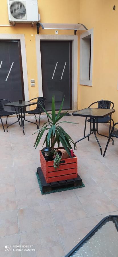 Come A Casa Syracuse Exterior foto