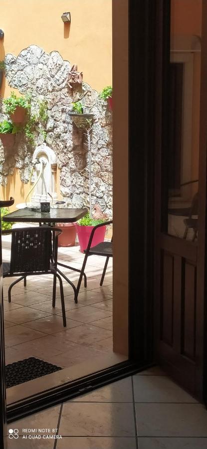 Come A Casa Syracuse Exterior foto