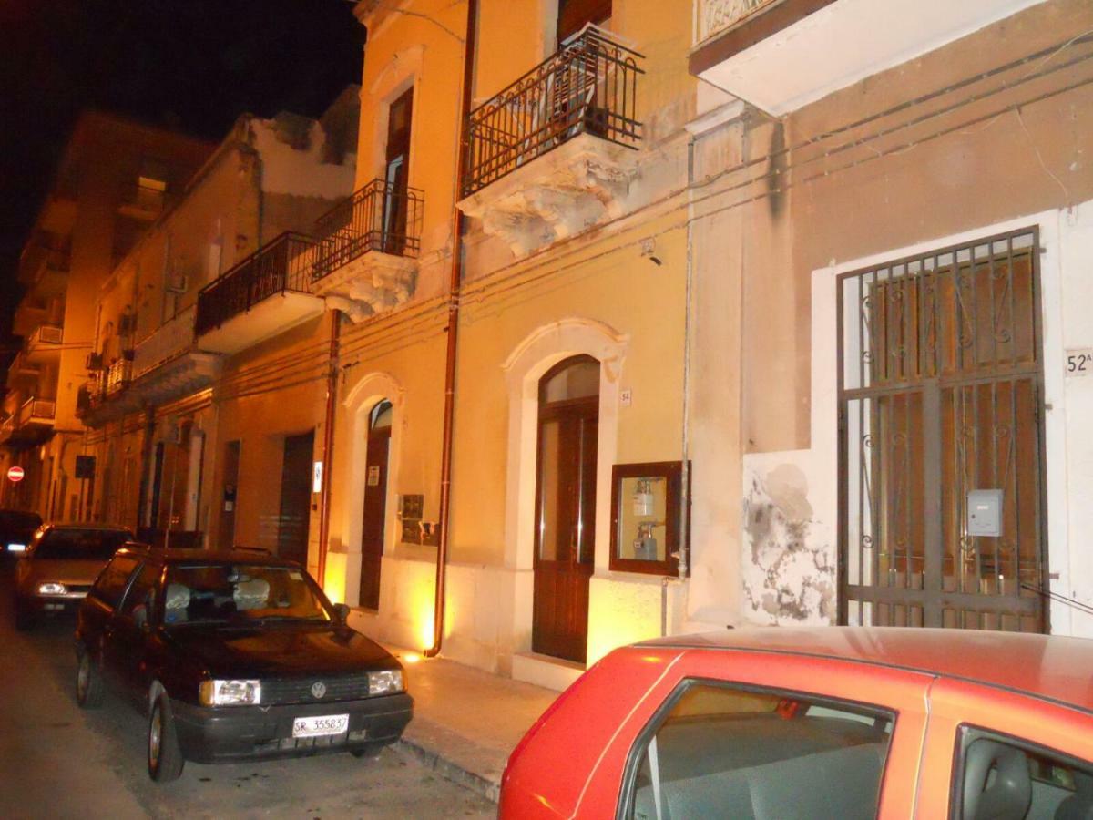 Come A Casa Syracuse Exterior foto